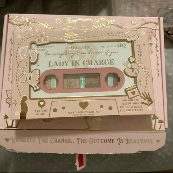 P. Louise “Lady in Charge” Love Tapes Eyeshadow Palette - BRAND NEW IN BOX 💕✨ - Picture 4 of 8
